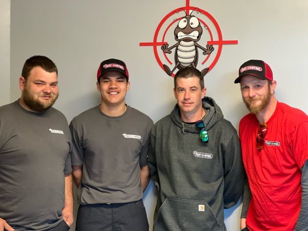 mr-pest-control-drain-crew